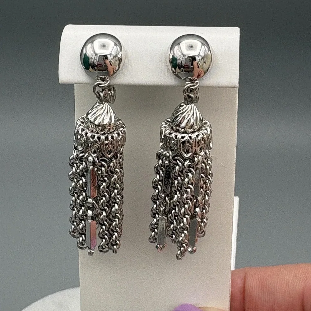 Monet Clip On Earrings Damita Silver Tone Tassel Vintage Filigree Drop 2 Inch